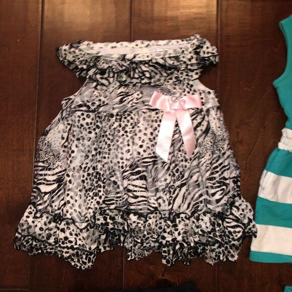 Set of two dresses - Picture 3 of 11